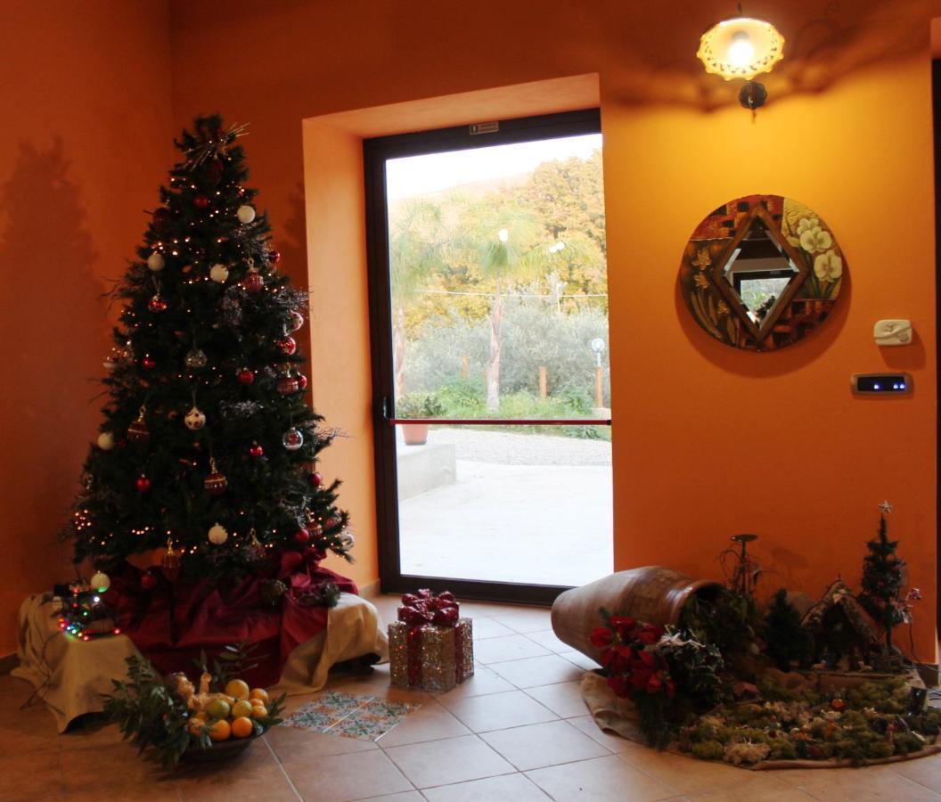 Antico Casale Bed & Breakfast Gioiosa Marea Dış mekan fotoğraf