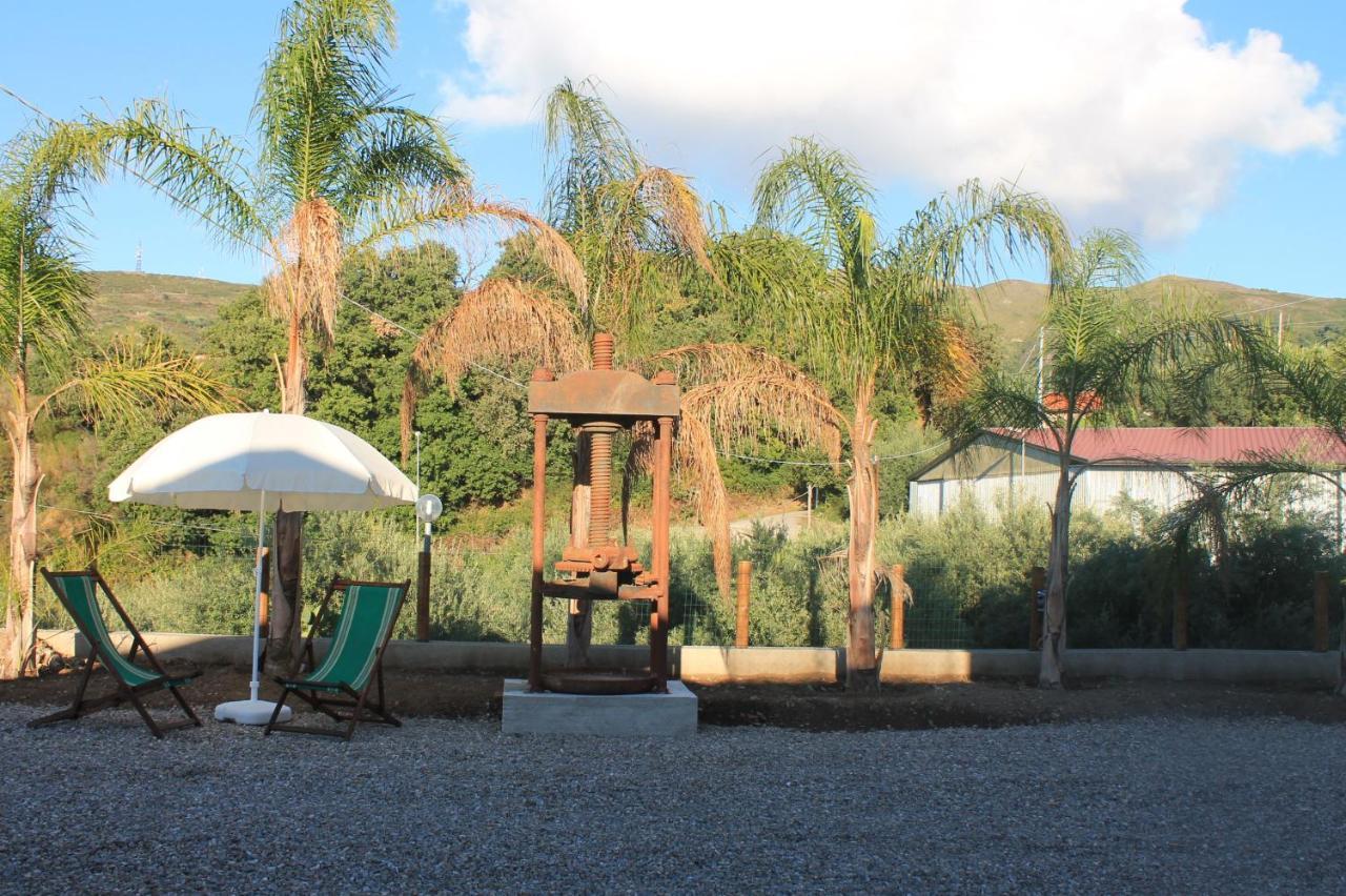 Antico Casale Bed & Breakfast Gioiosa Marea Dış mekan fotoğraf