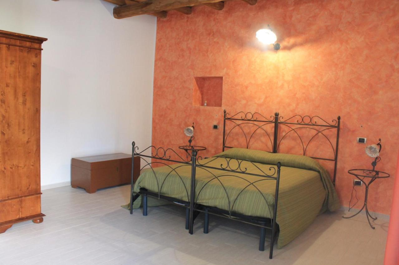 Antico Casale Bed & Breakfast Gioiosa Marea Dış mekan fotoğraf